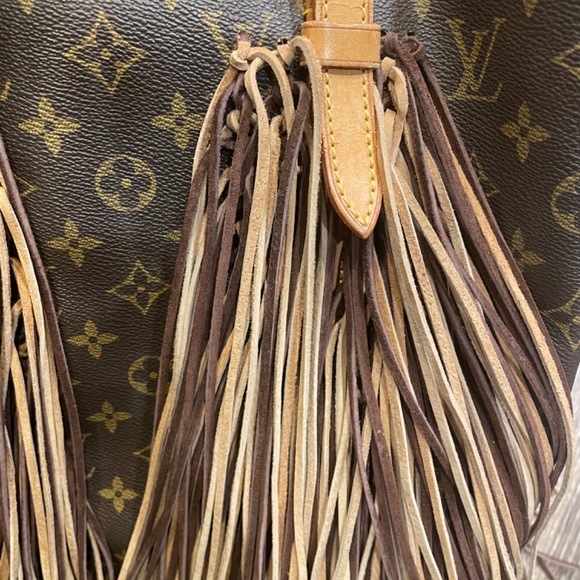 Vintage Louis Vuitton Boho Bag - Picture 5 of 8